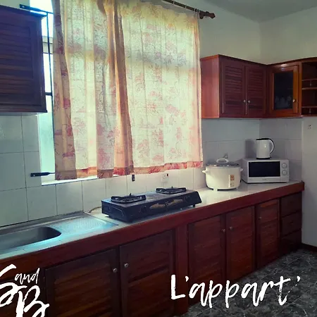 Appartement Lakaz Metiss Arobaz à Blue Bay Extérieur photo